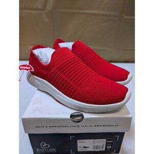 Blondo Karen Red Knit Waterproof Slip On Sneakers 8 Wide NIB